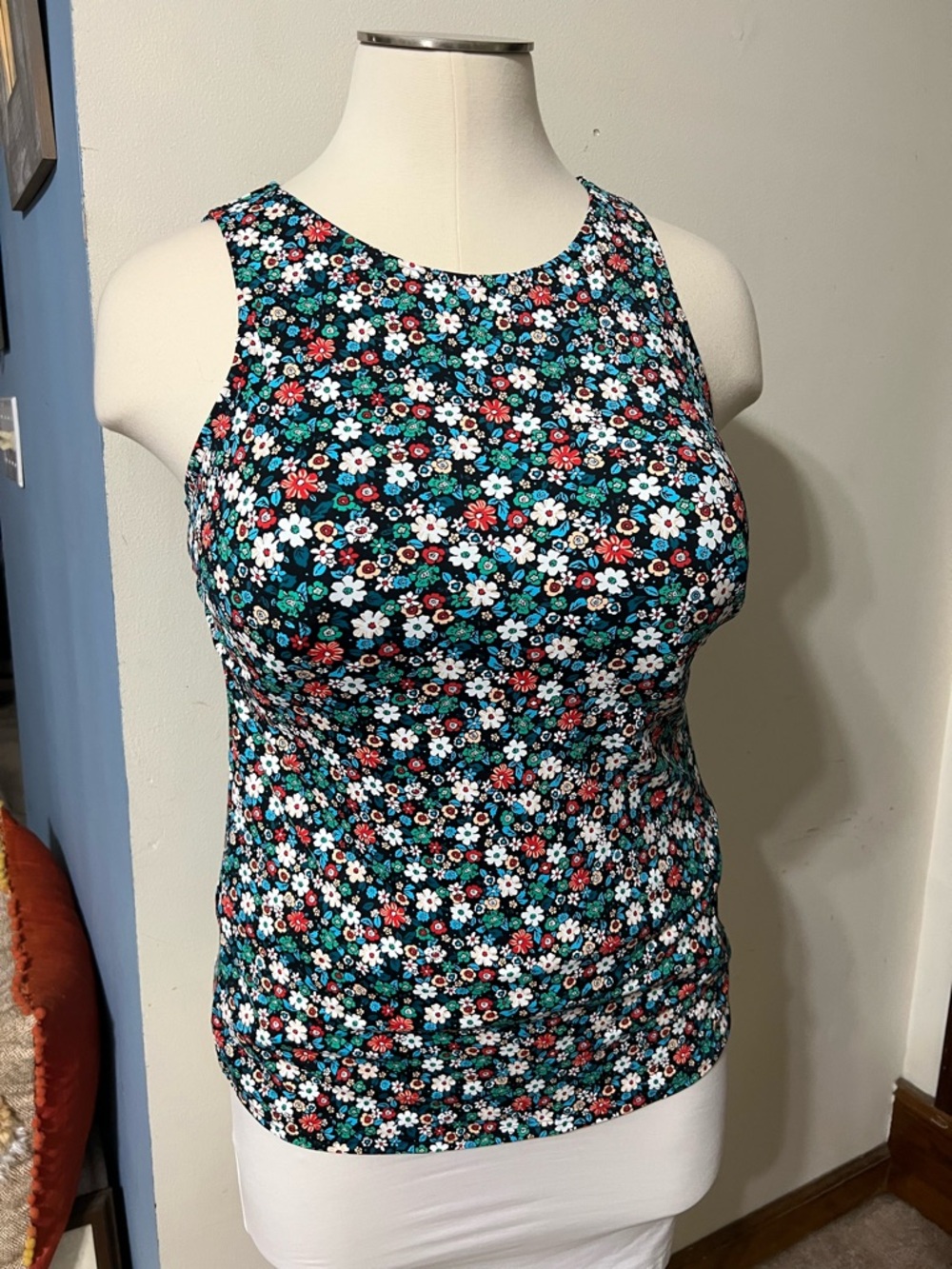 Lands End High Neck Ditsy Floral Tankini Swim Beach Beachy Boho Top Black 16 DD